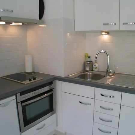 아파트 Very Nice For 4 Persons With Terrace In The Port Dantibes 앙티브